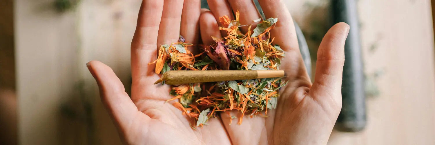 Herbal Smoking Blends: Premium Recipes for Calm, Clarity & Ceremony