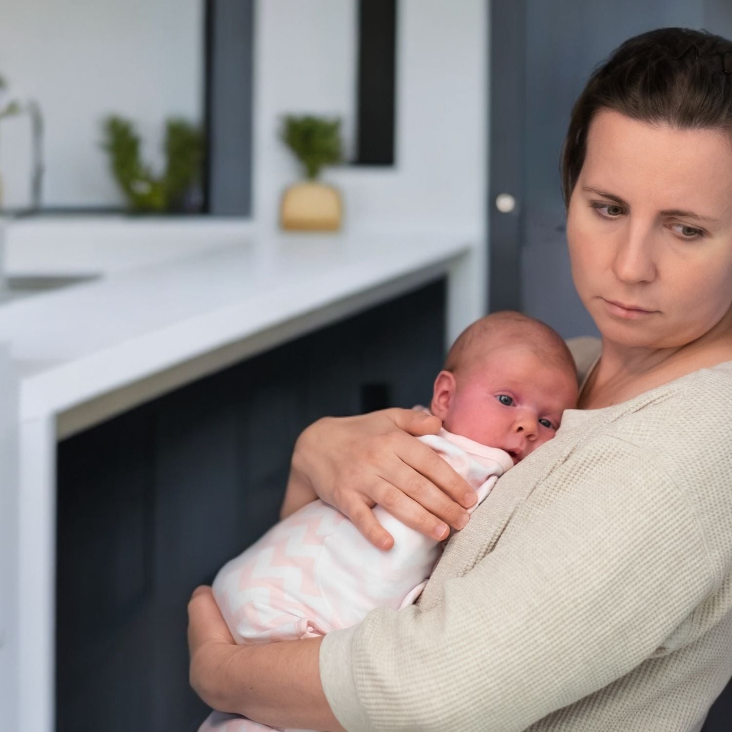 Nature's Embrace: Rediscovering Raspberry Leaf Tea for Postpartum Wellness and a Nourishing Recipe