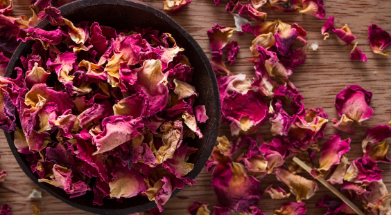 The Benefits of Rose Petals: Soothing, Healing, and Beyond